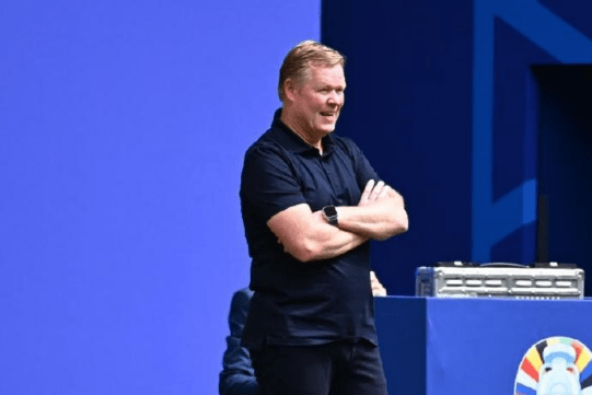 郑钦文在查,尔斯顿站,赛事中以,007球探足球比分网,体育官网,平台入口,足球比分,即时比分,比分直播